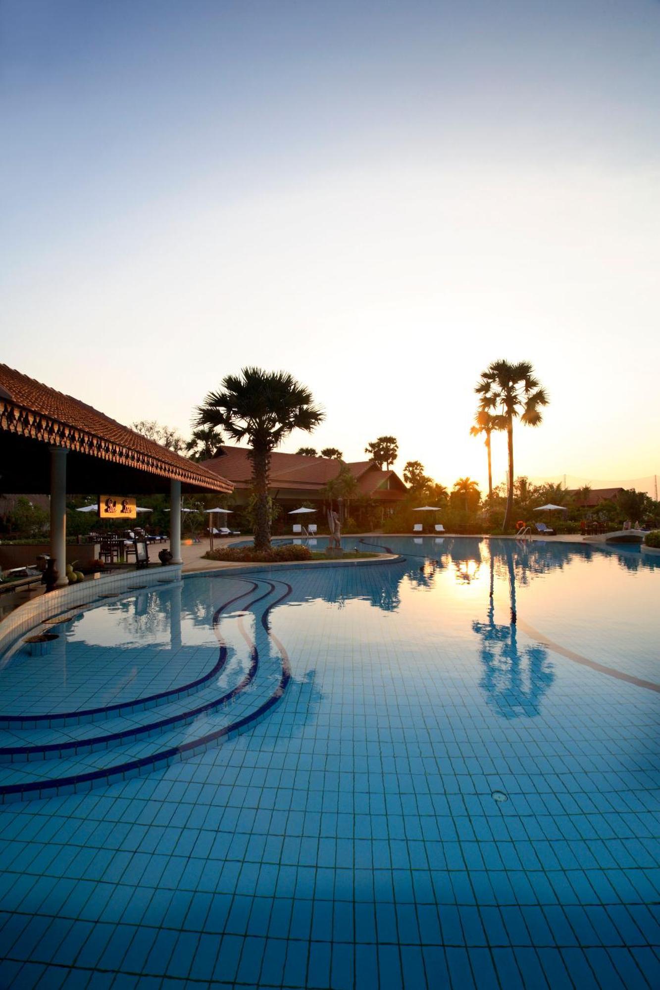 Angkor Palace Suite&Villa Ciudad de Siem Riep Exterior foto