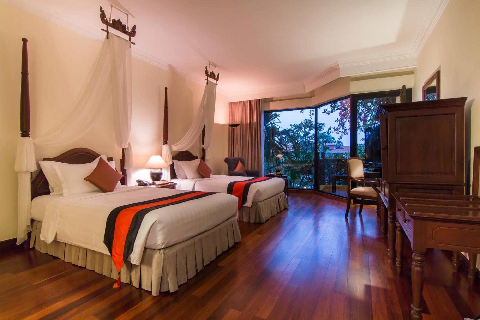 Angkor Palace Suite&Villa Ciudad de Siem Riep Exterior foto