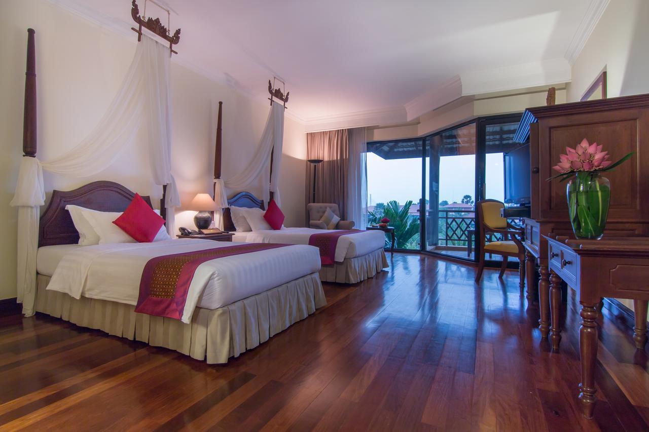 Angkor Palace Suite&Villa Ciudad de Siem Riep Exterior foto