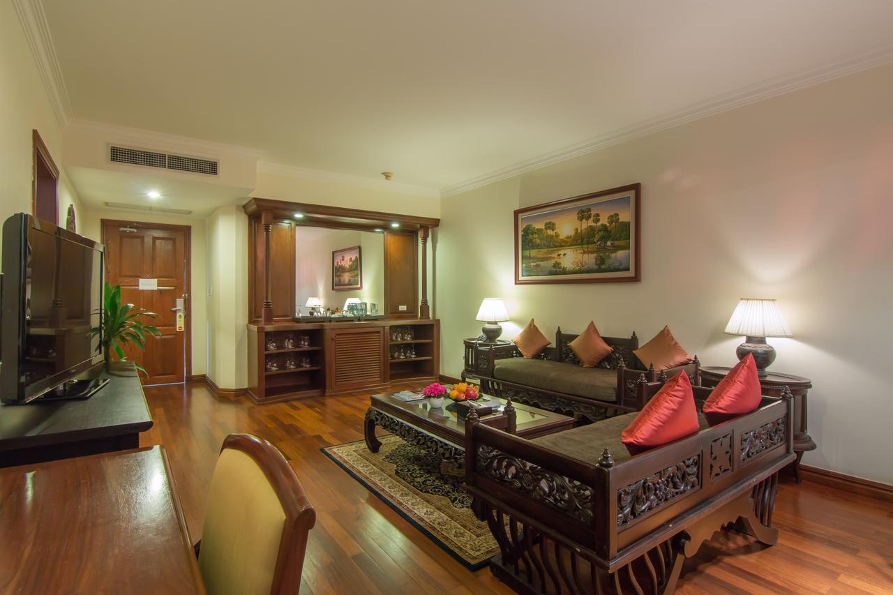 Angkor Palace Suite&Villa Ciudad de Siem Riep Exterior foto