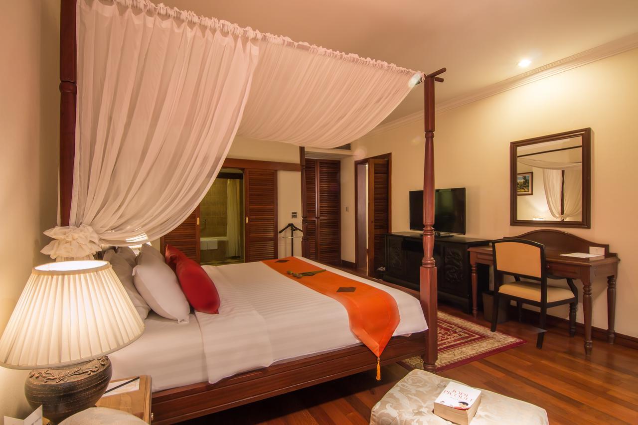 Angkor Palace Suite&Villa Ciudad de Siem Riep Exterior foto