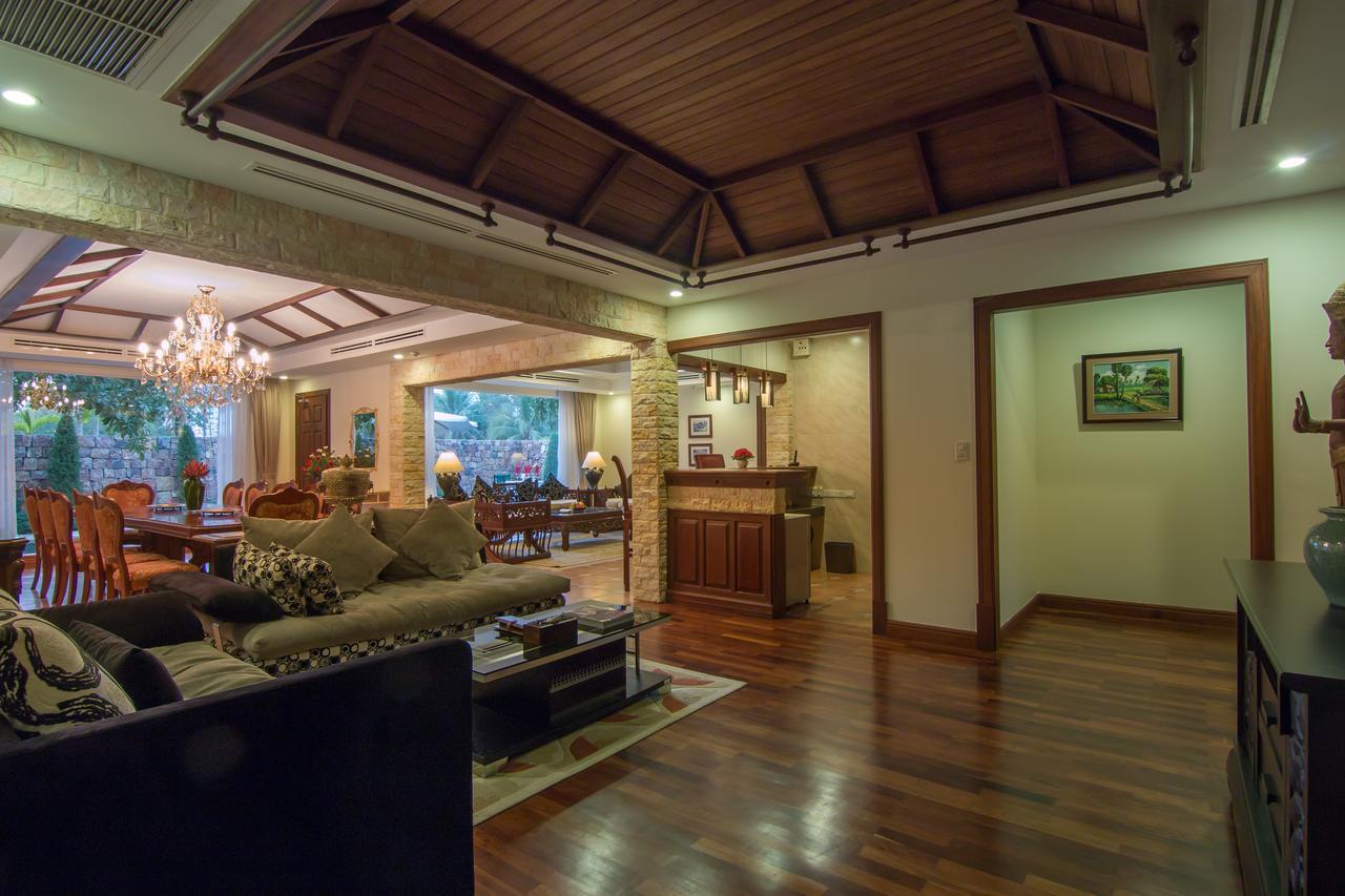 Angkor Palace Suite&Villa Ciudad de Siem Riep Exterior foto