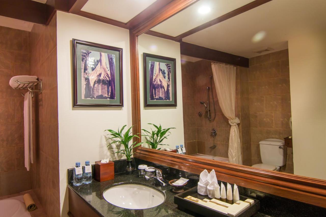 Angkor Palace Suite&Villa Ciudad de Siem Riep Exterior foto